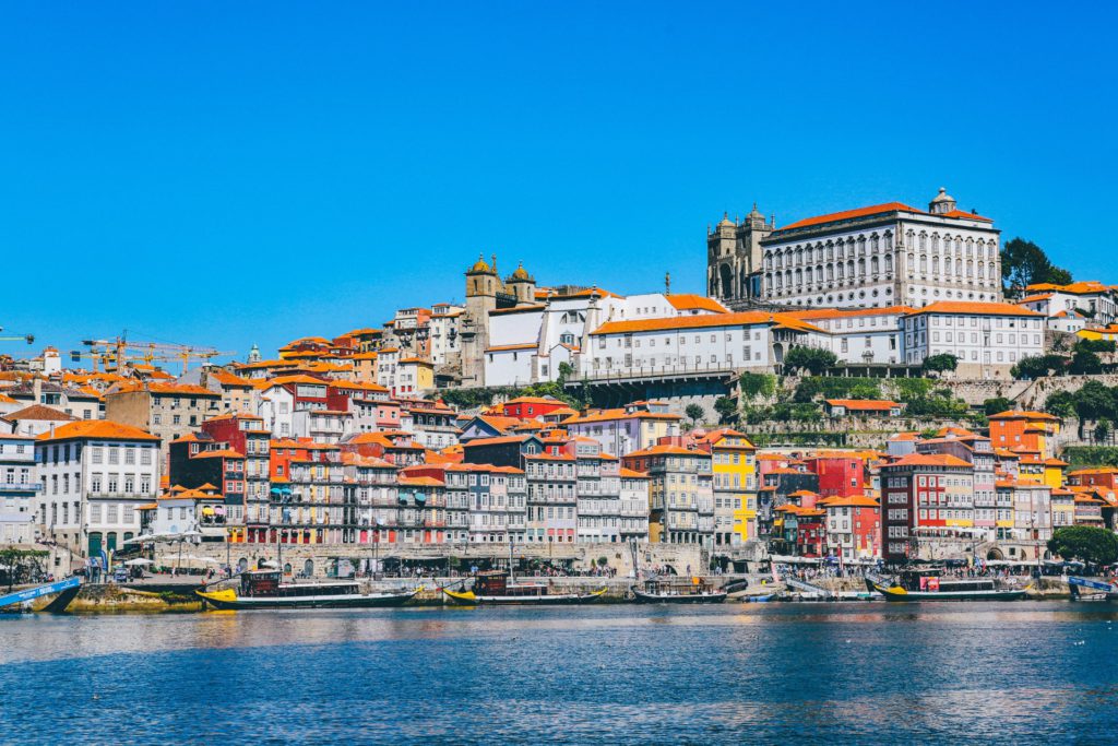 safe travel in portuguese