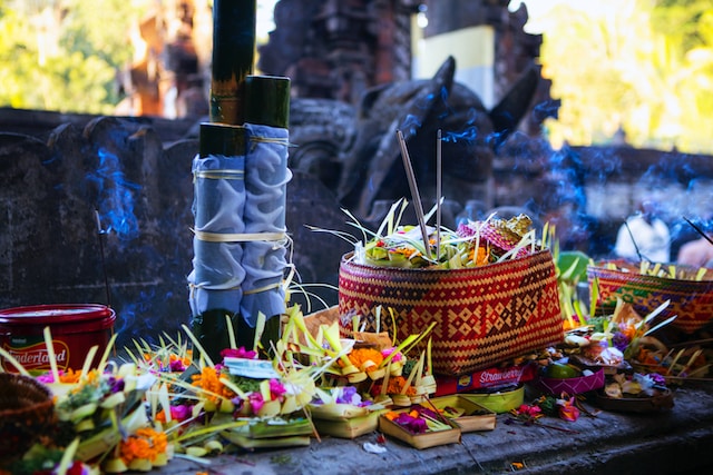 10 Cultural experiences in Bali - Places to meet a Priest or Astrologer